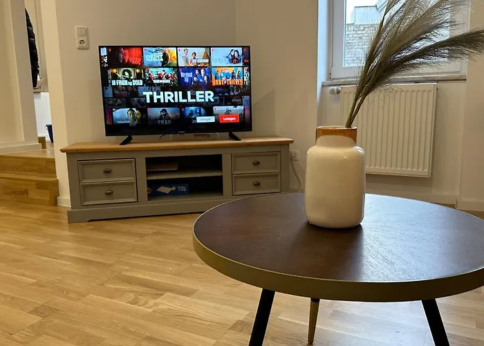 Bliss - Arbeitsplatz, Docking Station, Netflix Wiesbaden